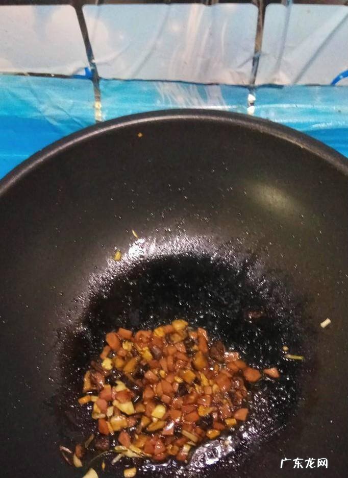 怎样做五香南瓜糯米饭