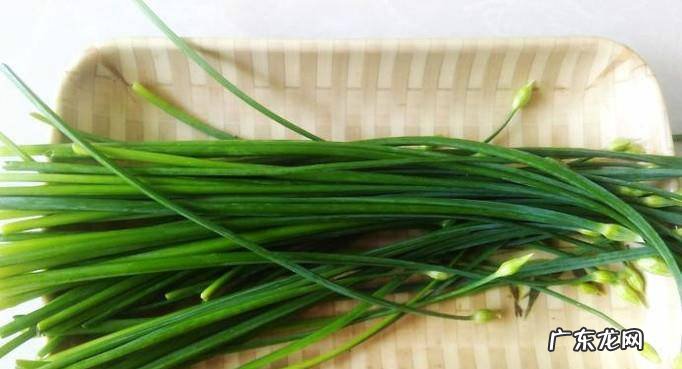 肉丝炒油豆腐皮的做法