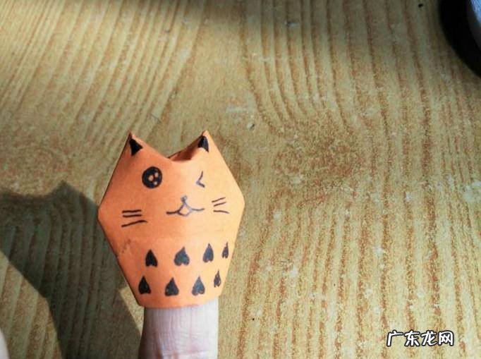 如何折一只猫咪手偶