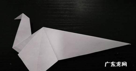 手工折纸制作:鸽子