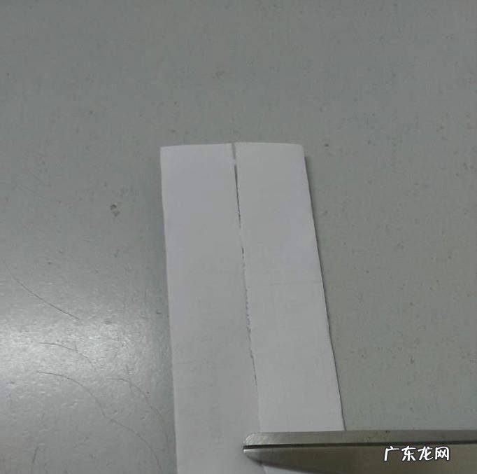 怎么用纸折小刀