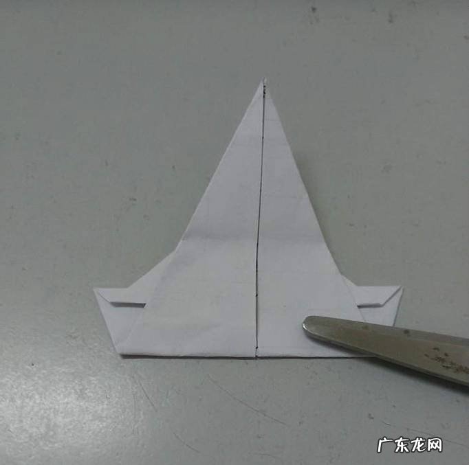 手工折纸怎么用纸折一个可爱的小碗冰淇淋