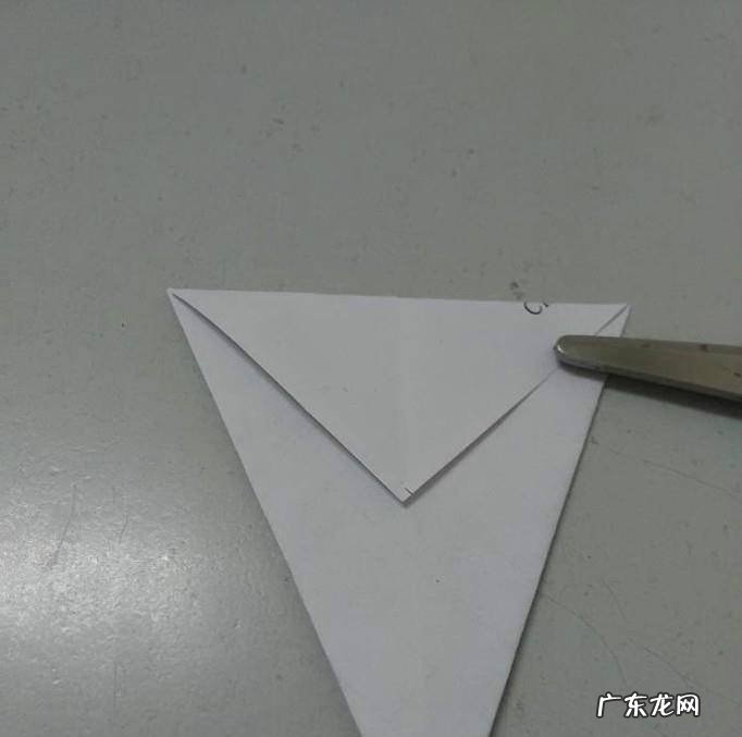 手工折纸怎么用纸折一个可爱的小碗冰淇淋