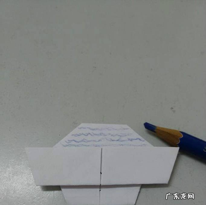 手工折纸怎么用纸折一个可爱的小碗冰淇淋