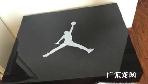 aj1禁穿真假鉴定方法