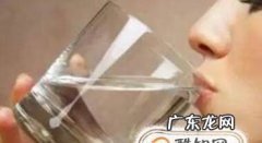 被晒得黑死啦看看怎样才能迅速白回来