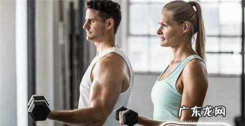 去健身房锻炼热身该如何做