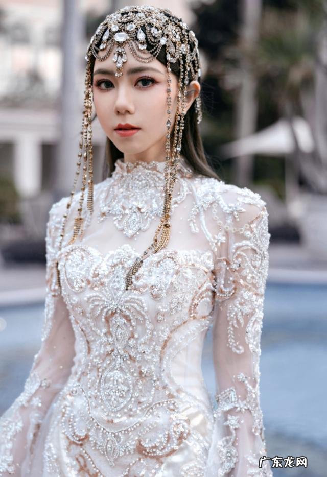 古力娜扎跨年晚会跳舞