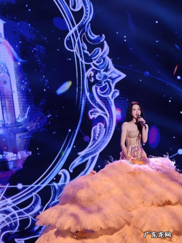 古力娜扎跨年晚会跳舞