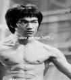 李小龙怎么死的