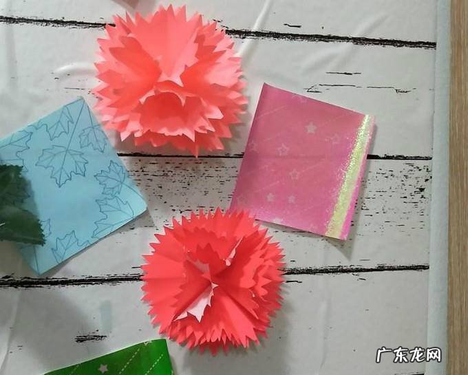 DIY墙纸花的制作