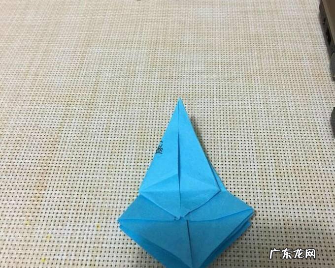 如何折百合花呢
