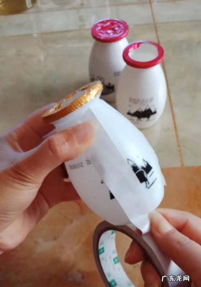 如何将酸奶瓶制成花瓶