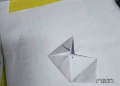 怎样折四叶草式杯垫
