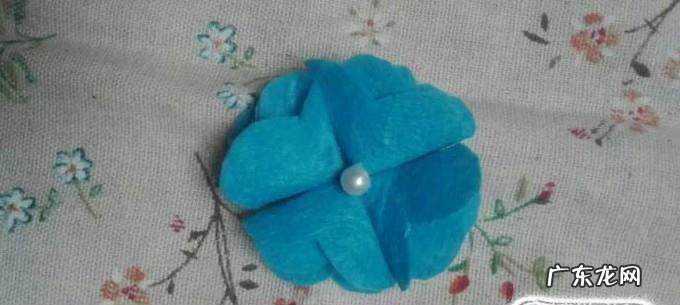 怎样用不织布diy小花朵