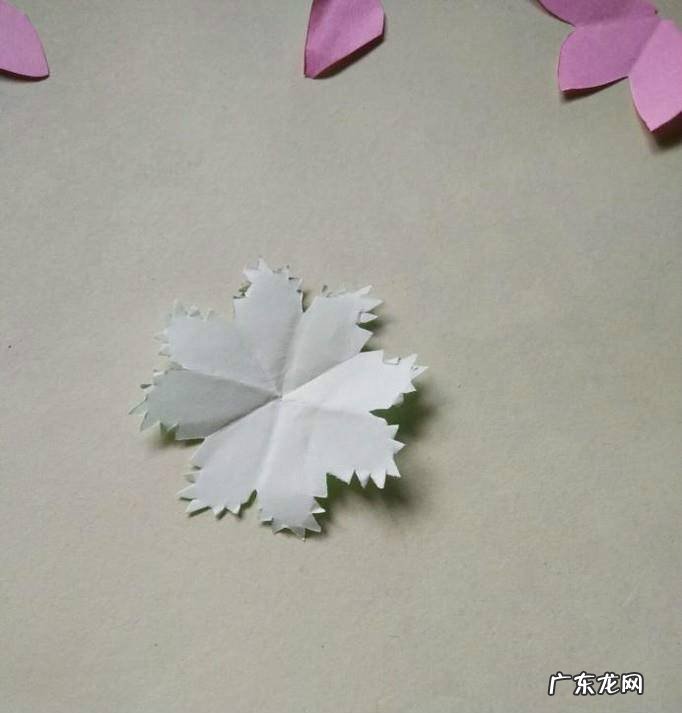 怎样制作手工剪纸莲花