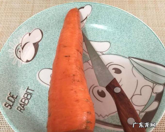 用胡萝卜雕刻宝塔