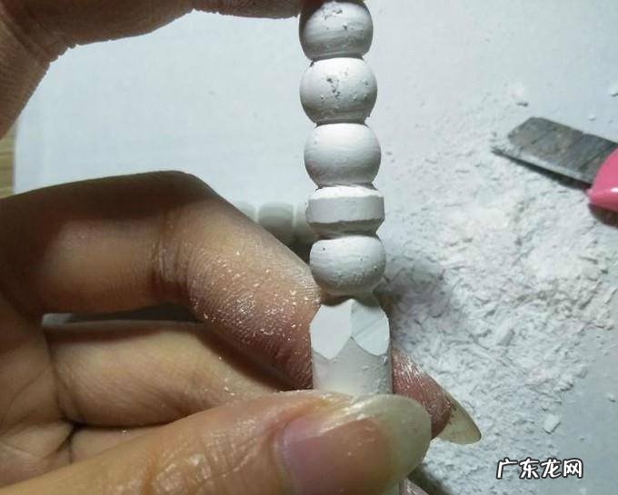 用粉笔做九层玲珑塔