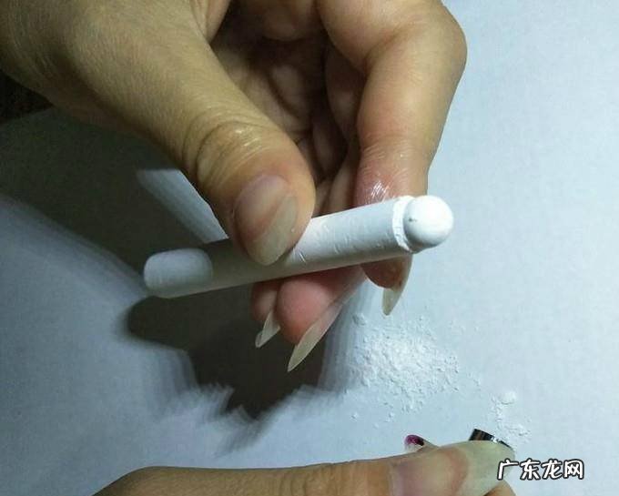 用粉笔做九层玲珑塔