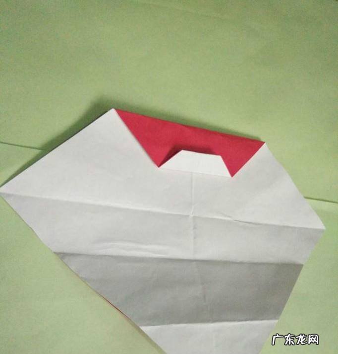 用纸折可爱的圣诞老人