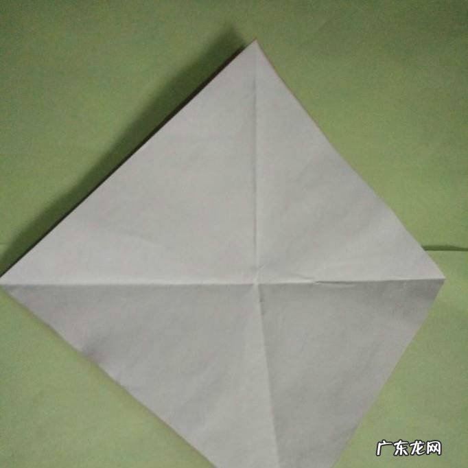用纸折可爱的圣诞老人