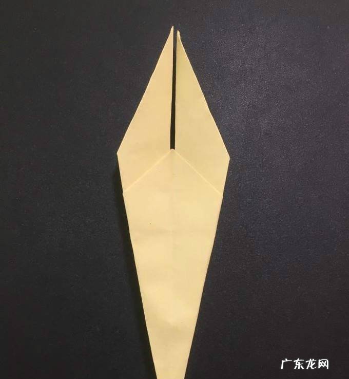 燕子的折纸方法