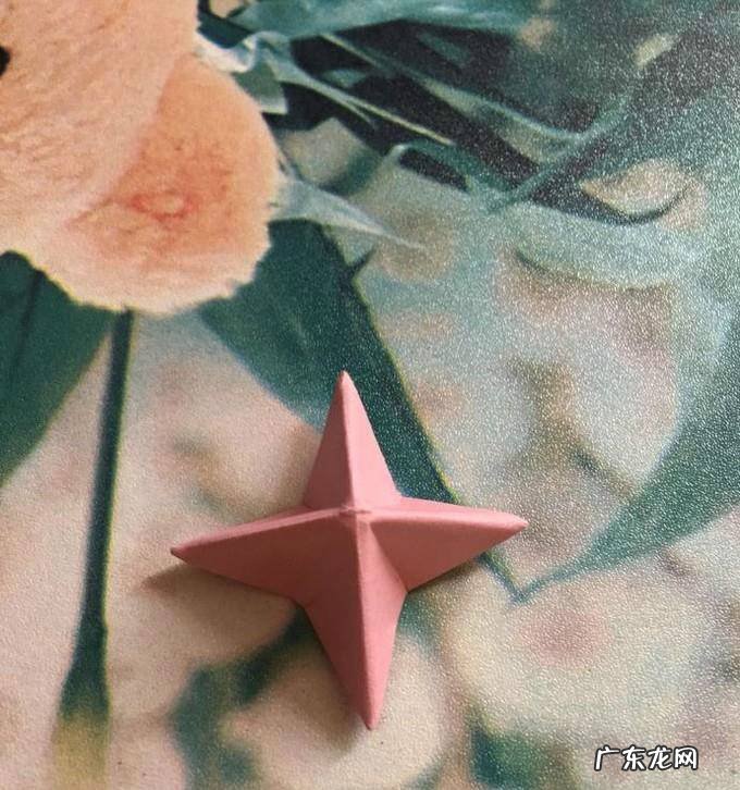 如何折纸陀螺