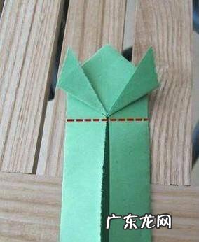 弹跳小青蛙折纸简单版