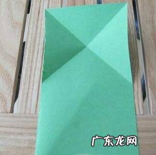 弹跳小青蛙折纸简单版