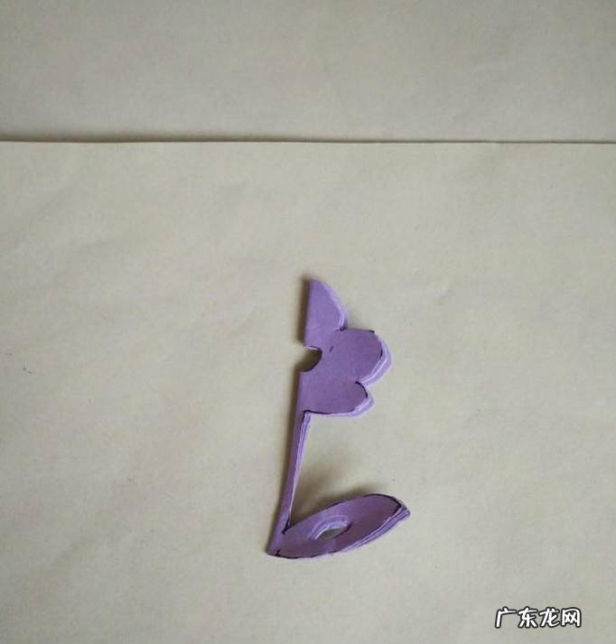 怎么剪简单的四联花边