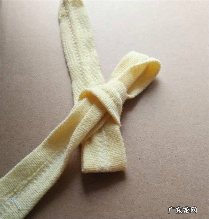 怎么打蝴蝶结怎么系蝴蝶结