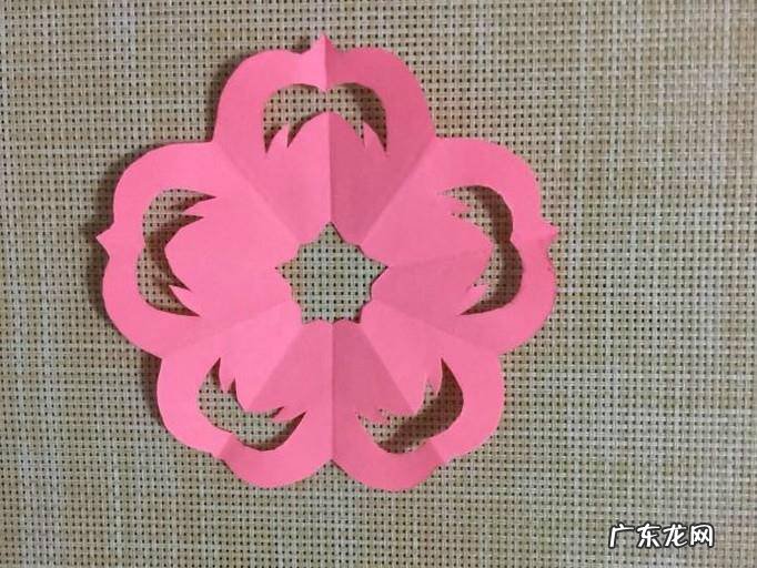 手工剪纸之梅花怎么剪