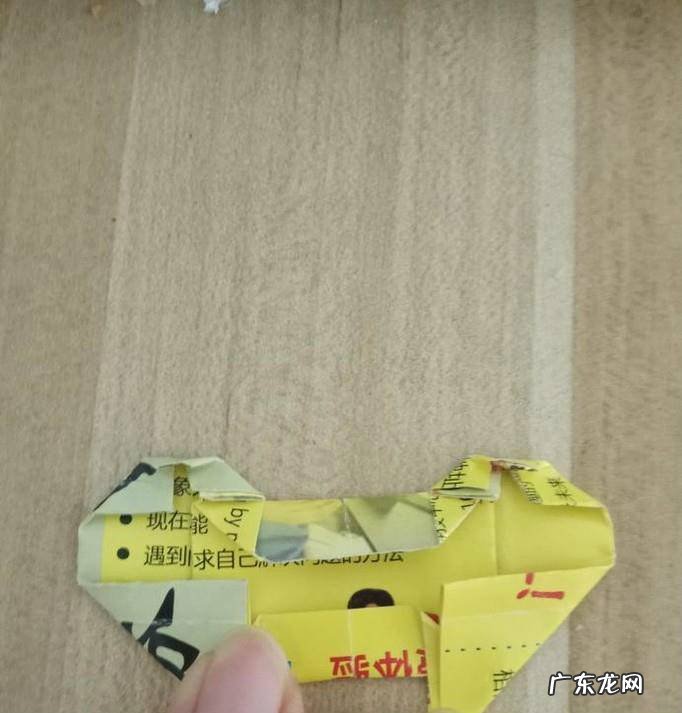 一分钟教你做一个可以拉伸的心形小纸条