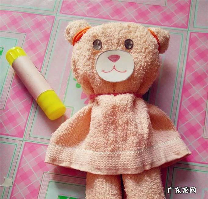 怎样用毛巾做小熊玩具