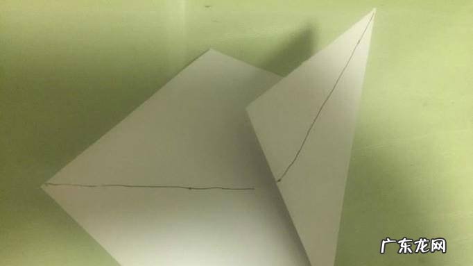 如何用彩纸折一只小豹子