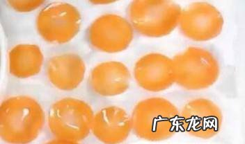 怎么自制胡萝卜玫瑰花