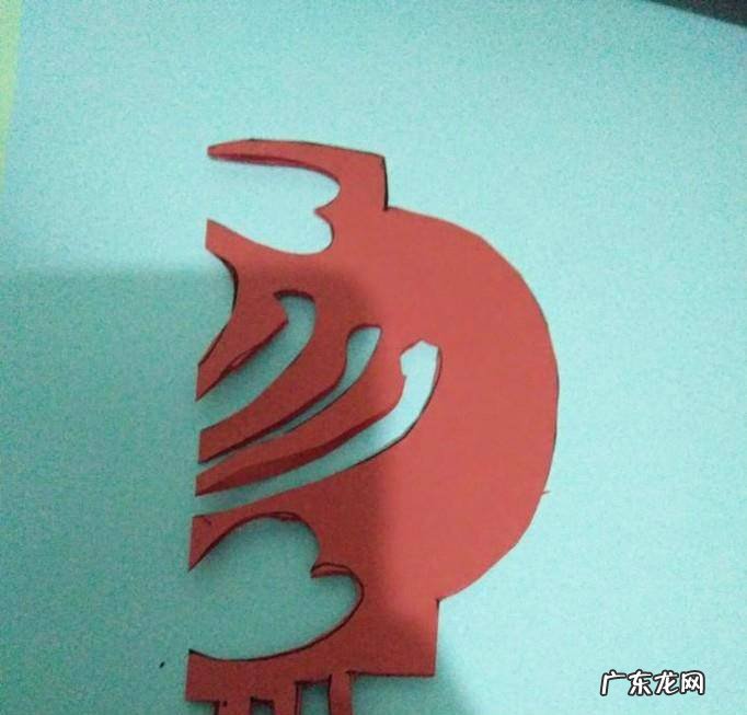 如何制作剪纸灯笼