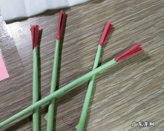 用卫生纸做漂亮的花