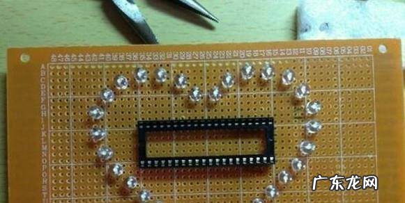 如何制作LED流水灯