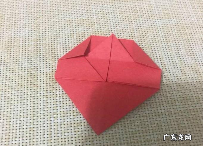 手工折纸爱心方法图解简单又漂亮的爱心折法