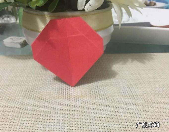 手工折纸爱心方法图解简单又漂亮的爱心折法