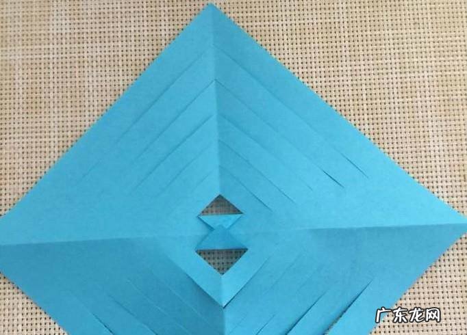 如何制作3D立体雪花