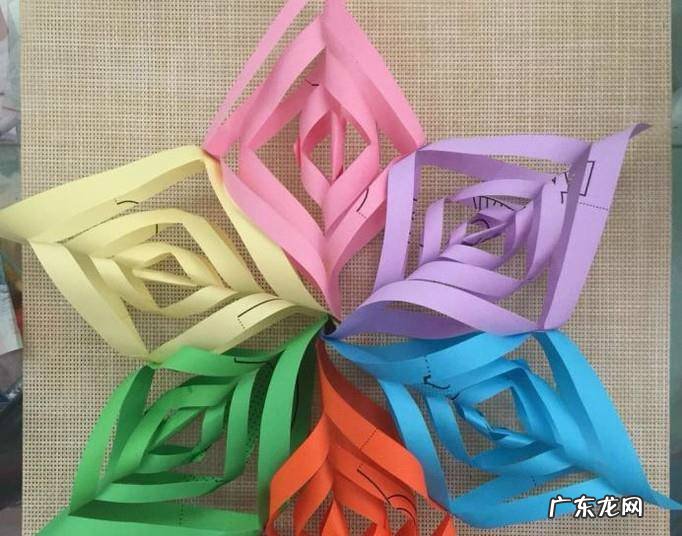 如何制作3D立体雪花