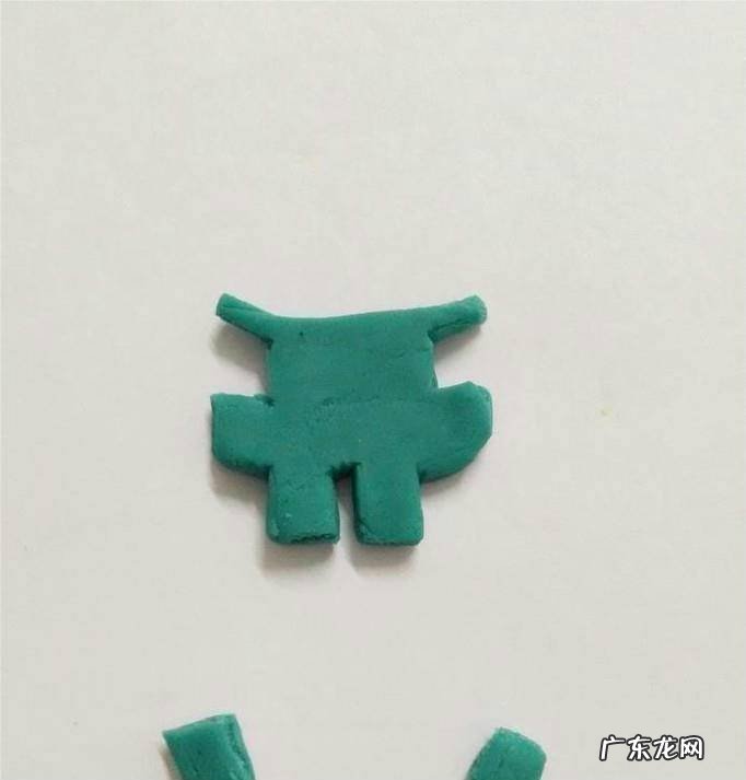 彩泥小黄人的做法