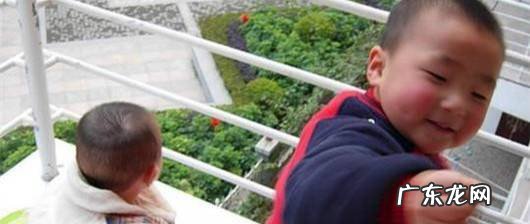 如何防止孩子发生坠楼危险