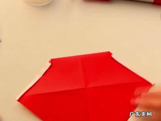 圣诞节教你如何纸折圣诞老人