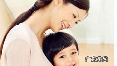 如何教宝宝学坐