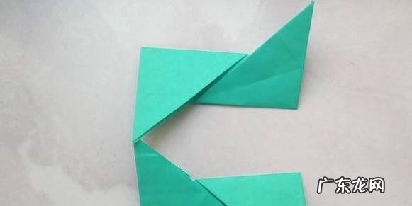 趣味折纸——飞镖的折法