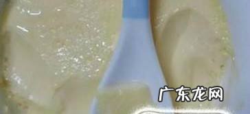宝宝几个月可以吃辅食和吃什么