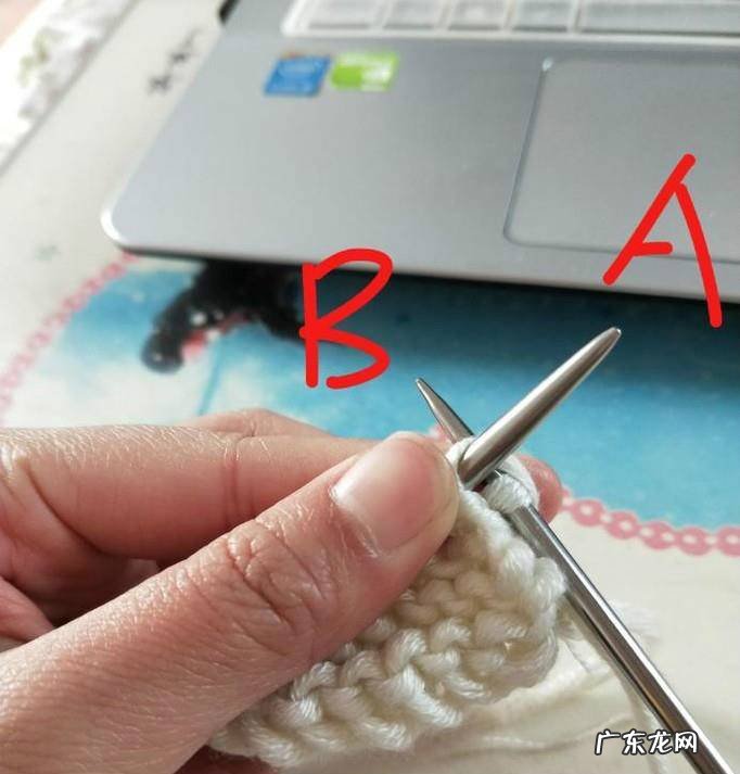 学织平针织围巾的方法
